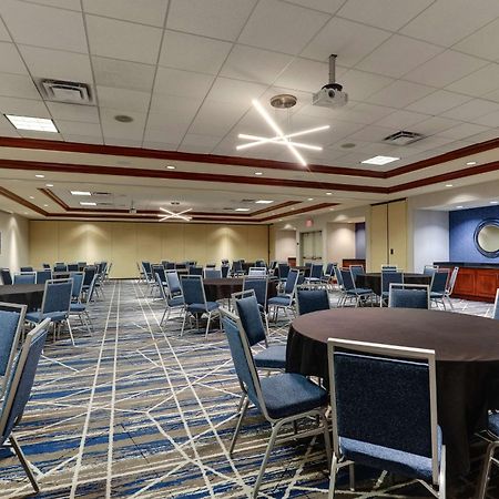 Hilton Garden Inn Indianapolis Airport Plainfield Bagian luar foto