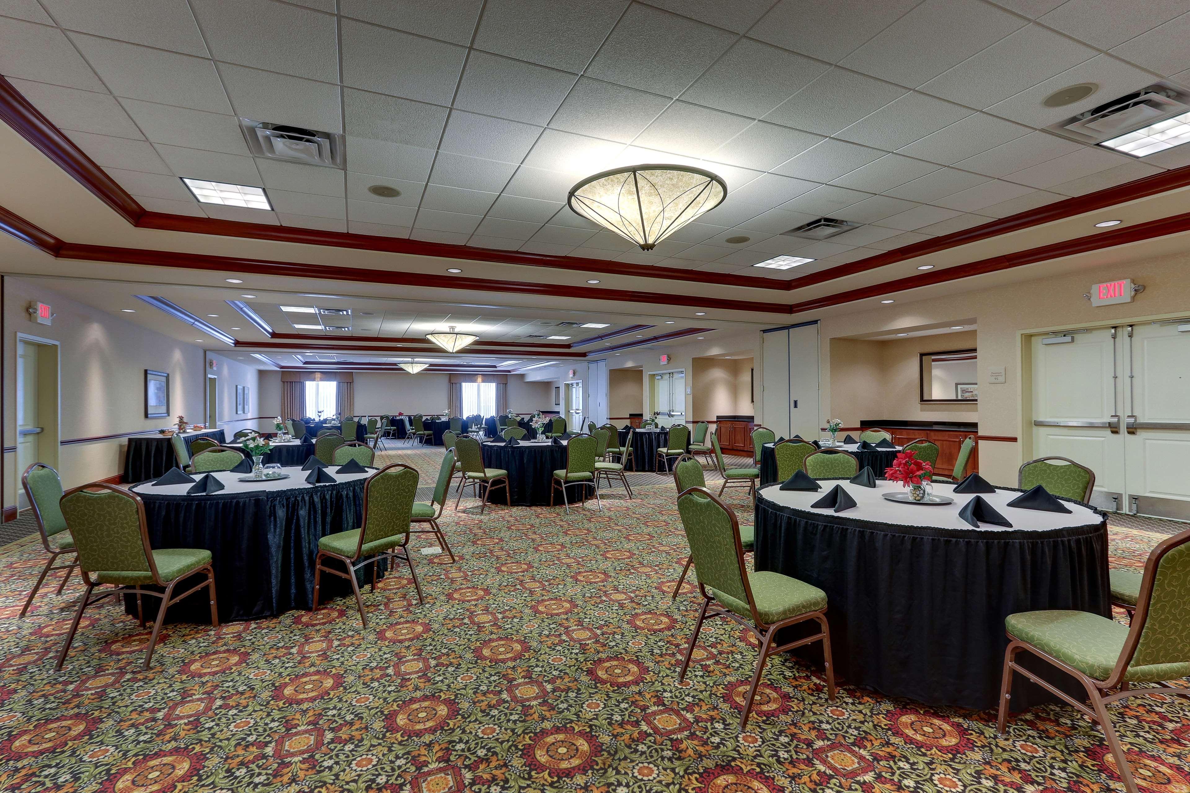 Hilton Garden Inn Indianapolis Airport Plainfield Bagian luar foto