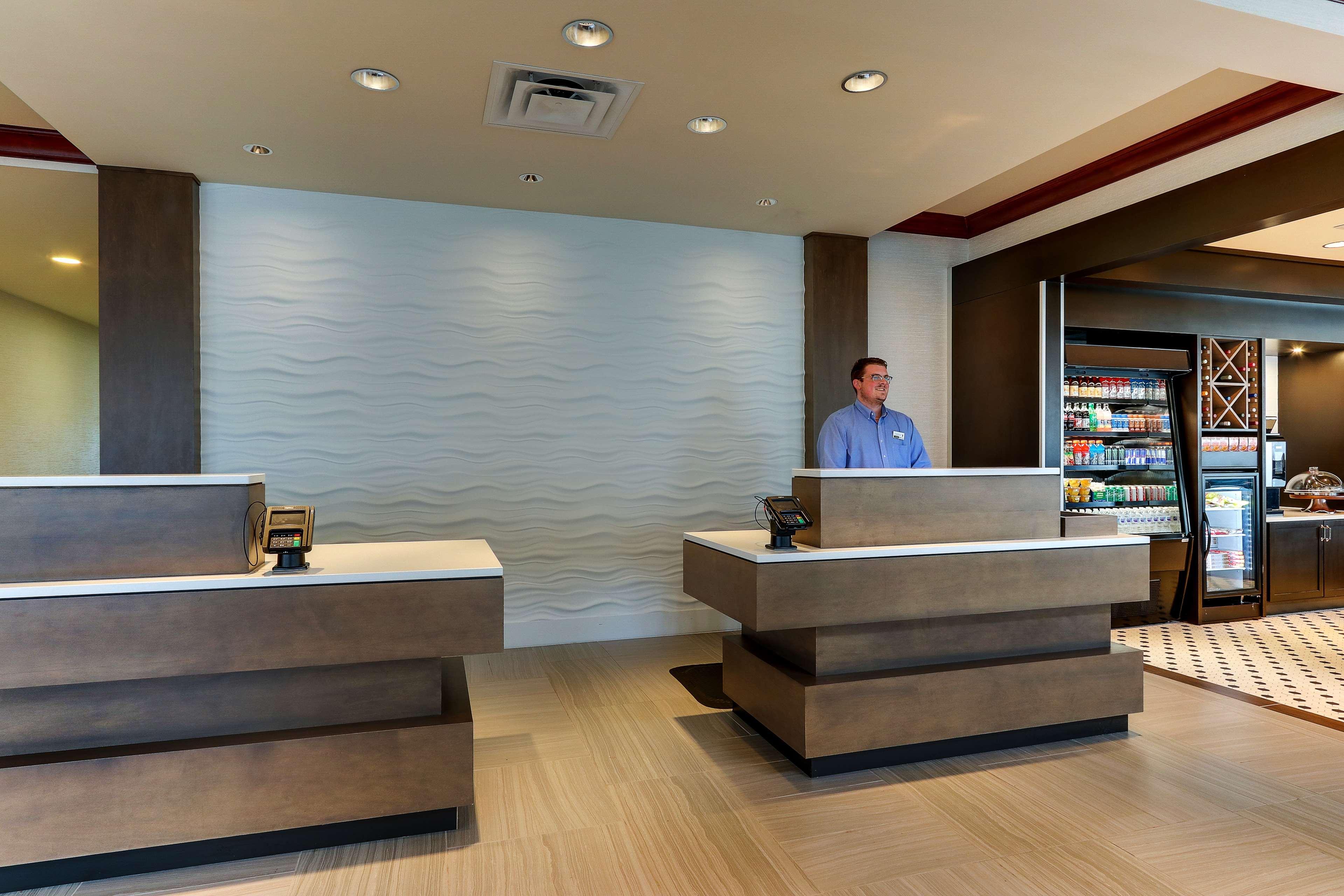 Hilton Garden Inn Indianapolis Airport Plainfield Bagian luar foto