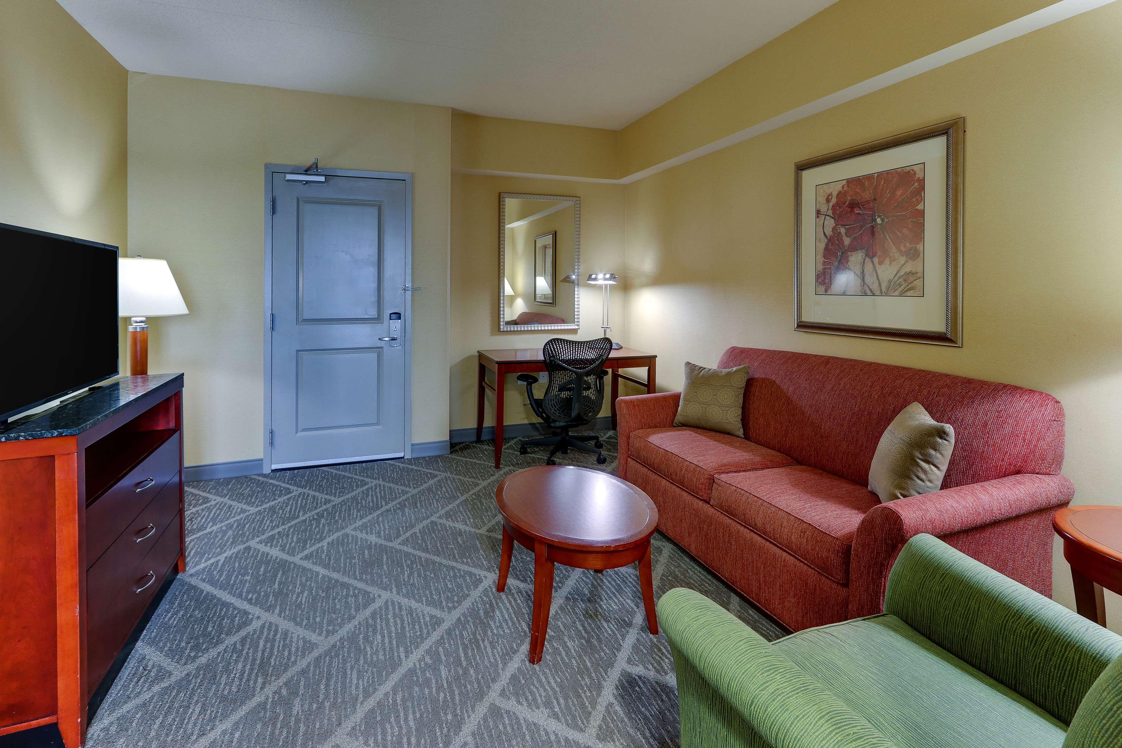 Hilton Garden Inn Indianapolis Airport Plainfield Bagian luar foto