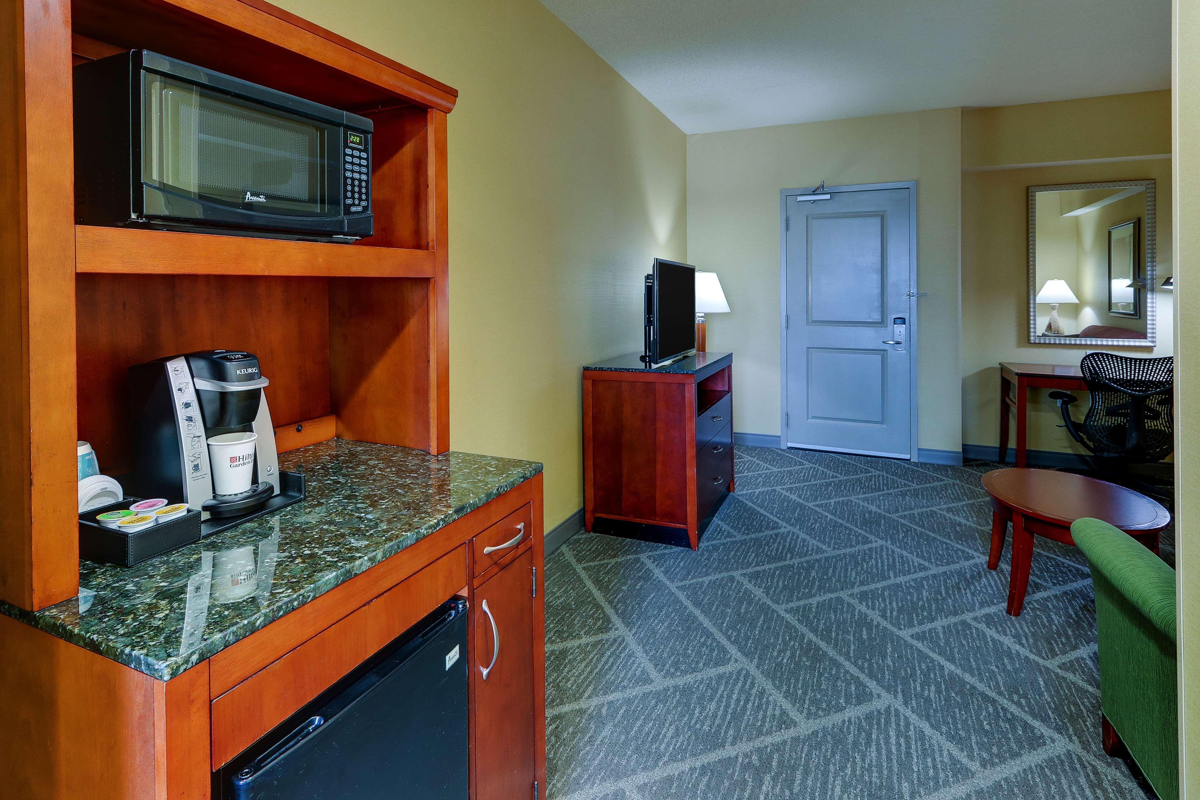 Hilton Garden Inn Indianapolis Airport Plainfield Bagian luar foto