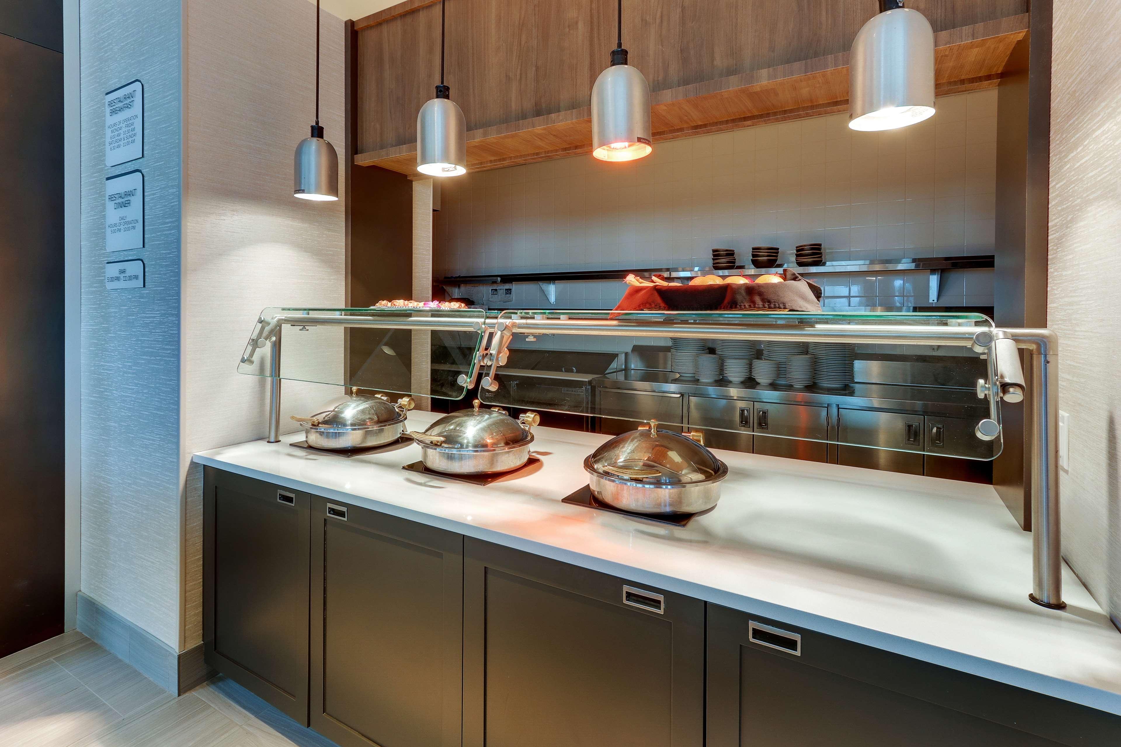 Hilton Garden Inn Indianapolis Airport Plainfield Bagian luar foto