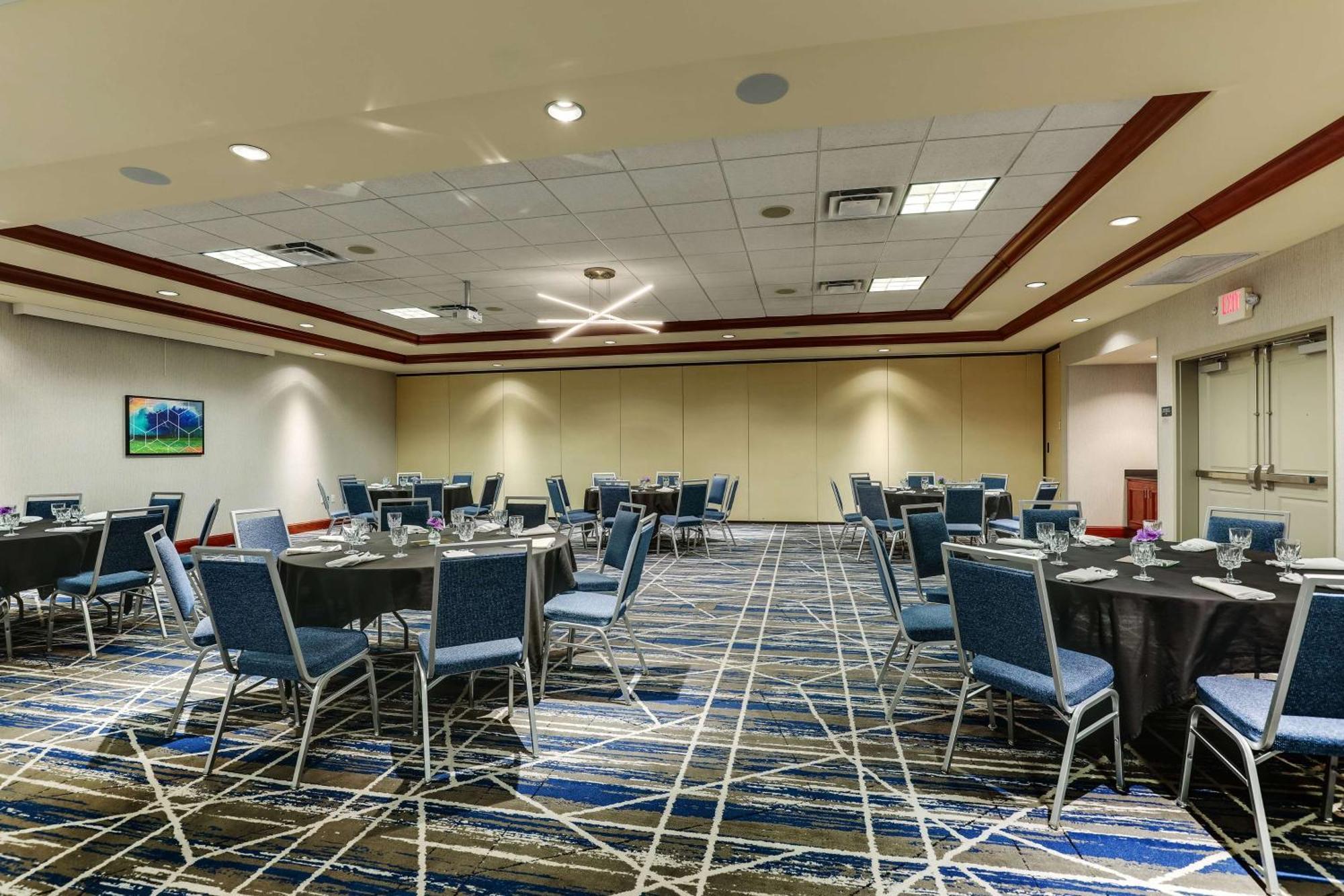 Hilton Garden Inn Indianapolis Airport Plainfield Bagian luar foto