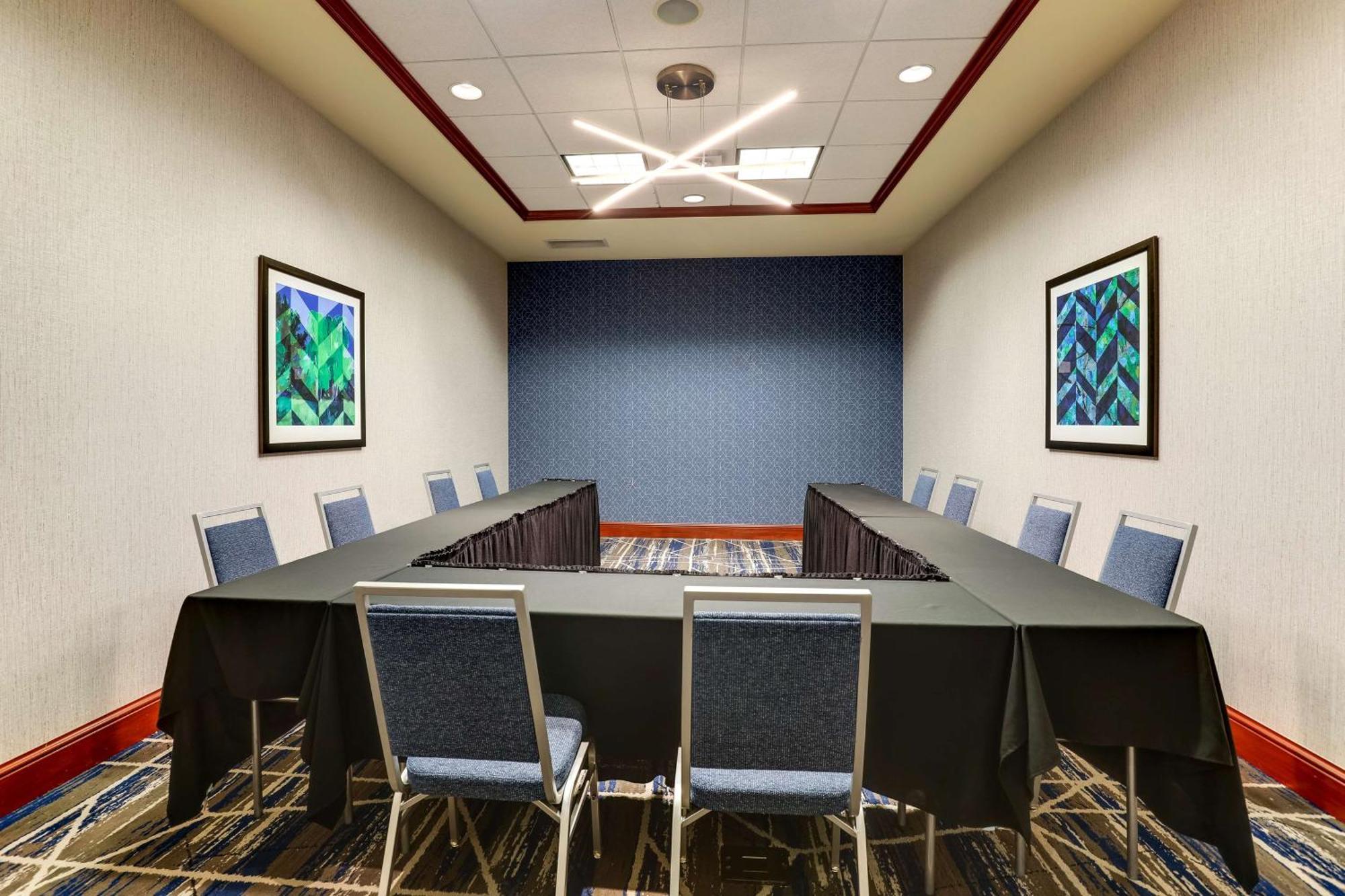 Hilton Garden Inn Indianapolis Airport Plainfield Bagian luar foto