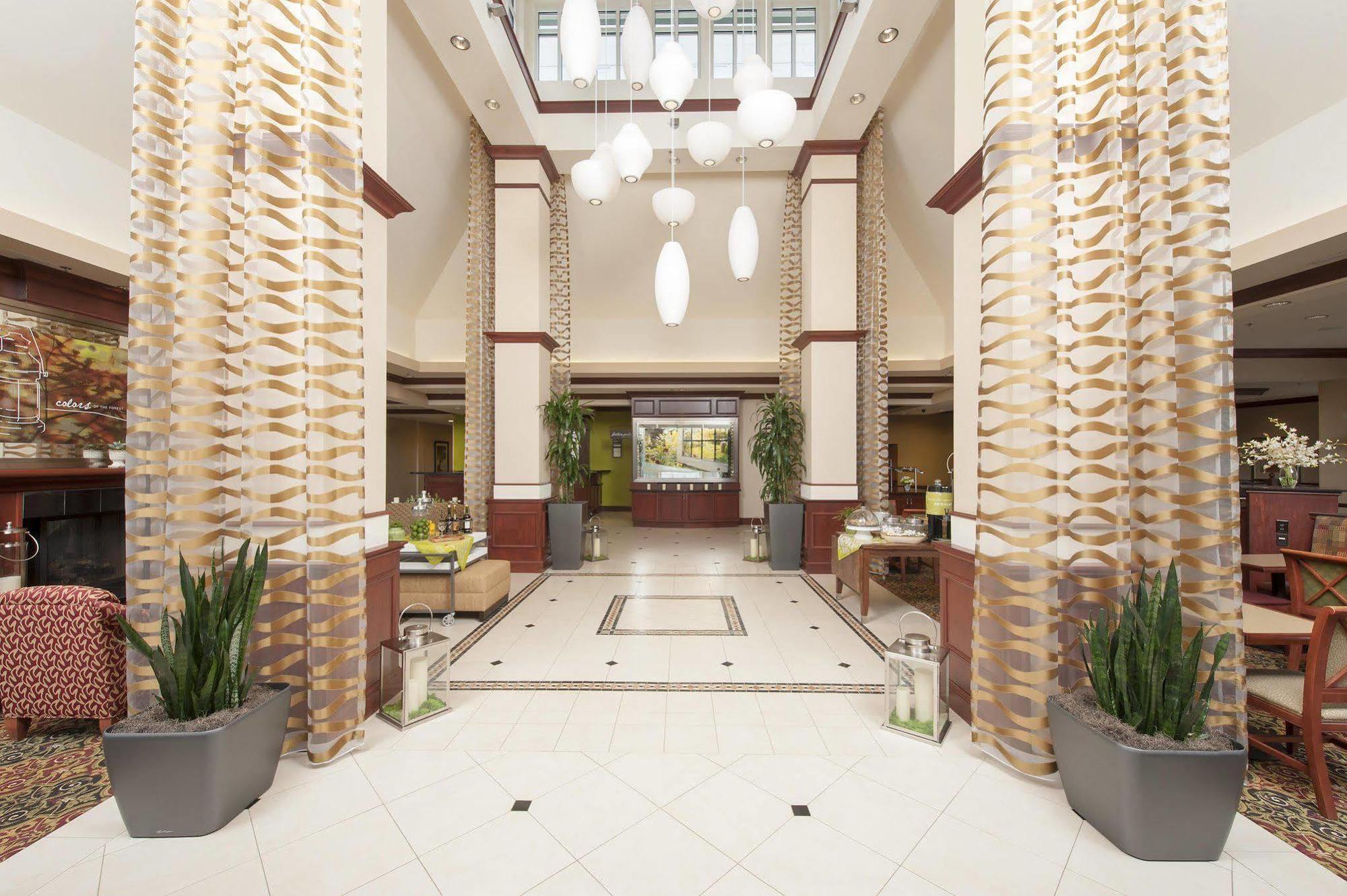 Hilton Garden Inn Indianapolis Airport Plainfield Bagian luar foto